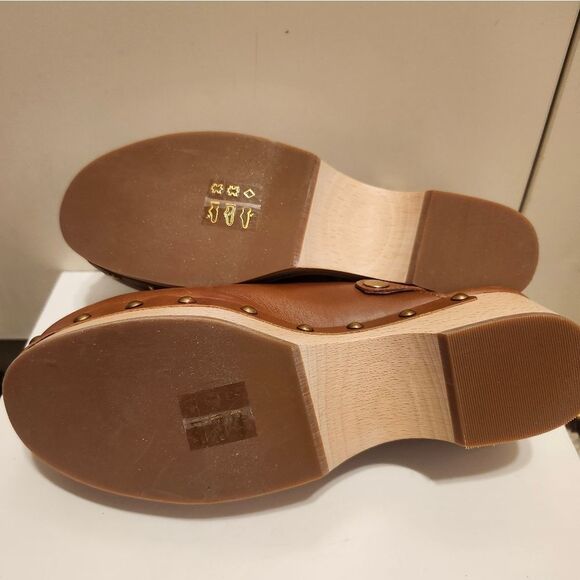 NEW J.Crew Cognac Brown Leather W/ Gold Stud Trim Wood Sole Sz.7 Ret.$198 - Picture 8 of 10